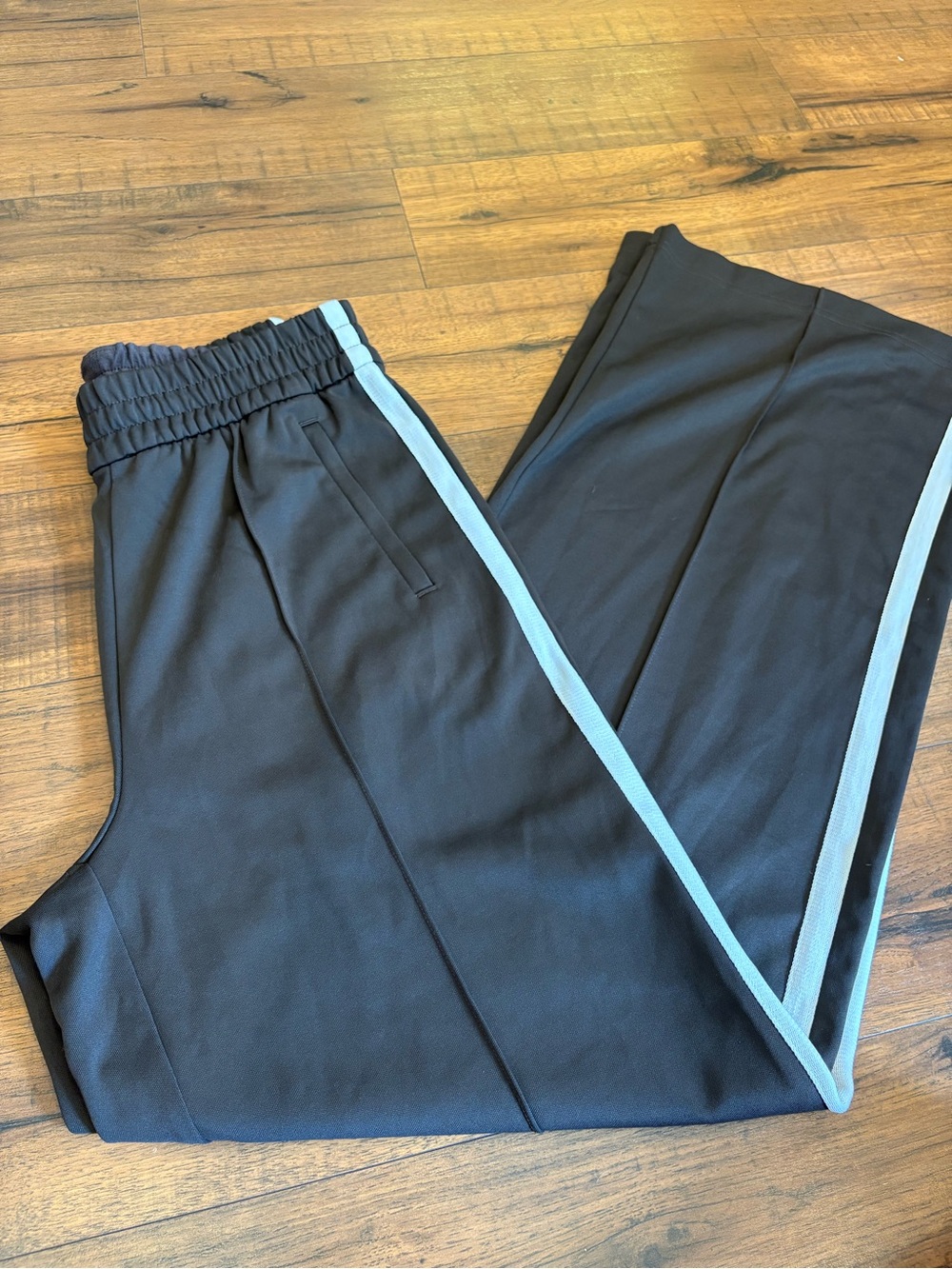 Athleta Tempo Mid Rise Wide Leg Track Pant Chocolate Brown XS Tall White Stripe